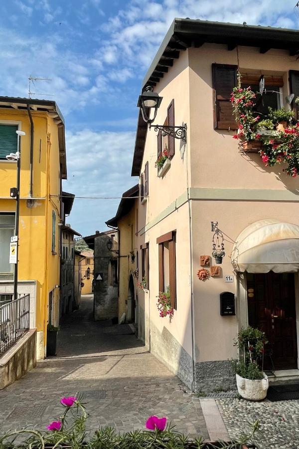 Borgo Dei Sogni Apartment San Felice del Benaco Exterior photo